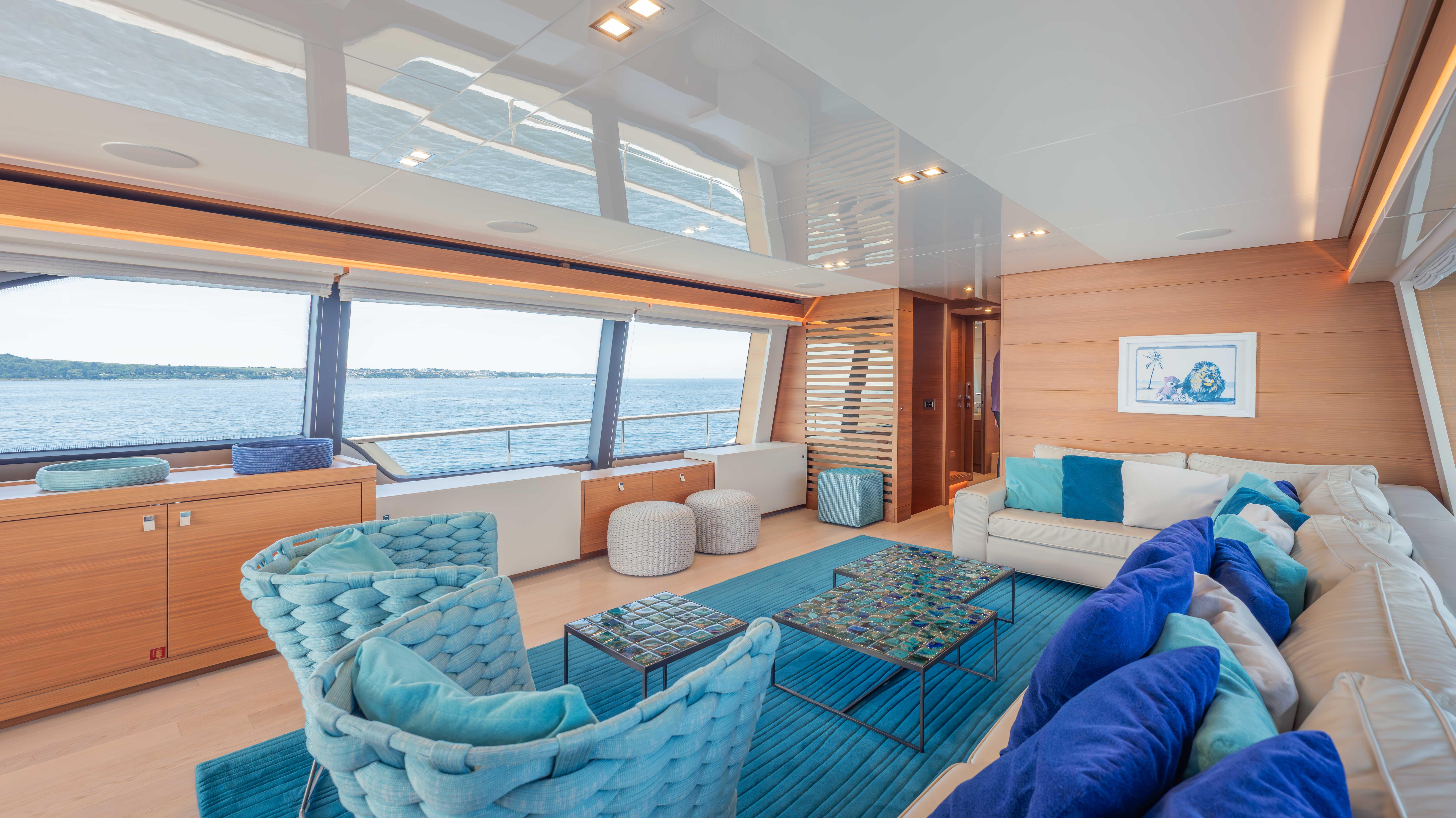 2017 CUSTOM LINE NAVETTA 28 